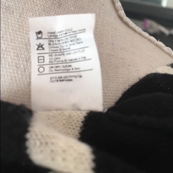 Vince Black Off White Beige Striped Sweater Size Small - Picture 6 of 6